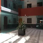 Apartamento Con Garaje, Centrico Y Playa