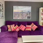 Apartamento Con Garaje, Centrico Y Playa