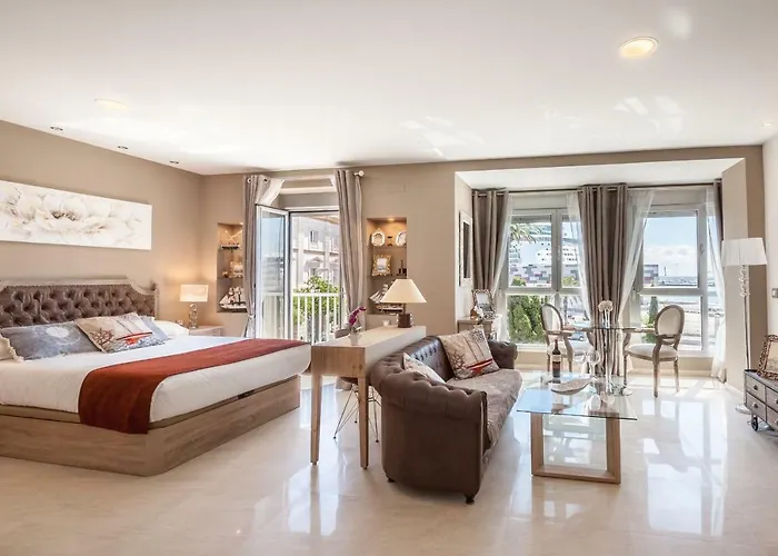 Luxury Yacht Suite Cadiz