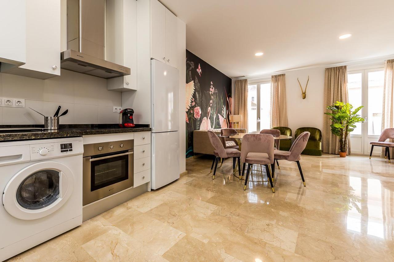 San Francisco Plaza Apartment