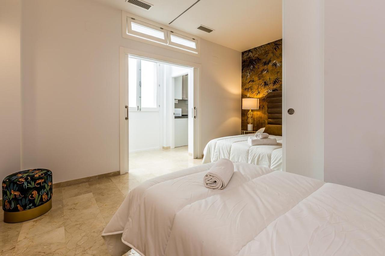 San Francisco Plaza Apartment *