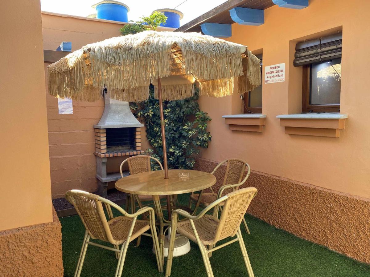 Apartamento Estudio Con Jardincito Privado Barbacoa Y Piscina Compartida Parejas