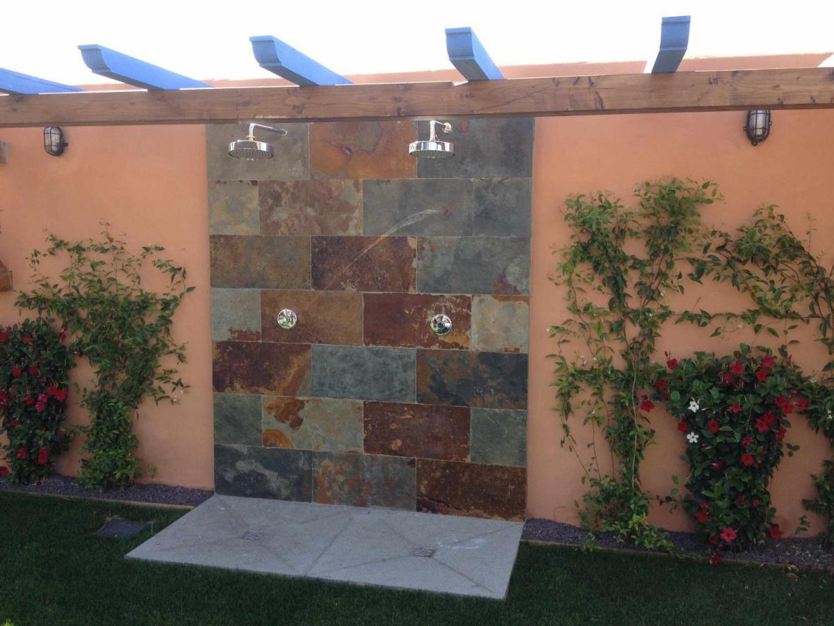 Casa Familiar Cerca De La Playa Con Piscina Compartida *