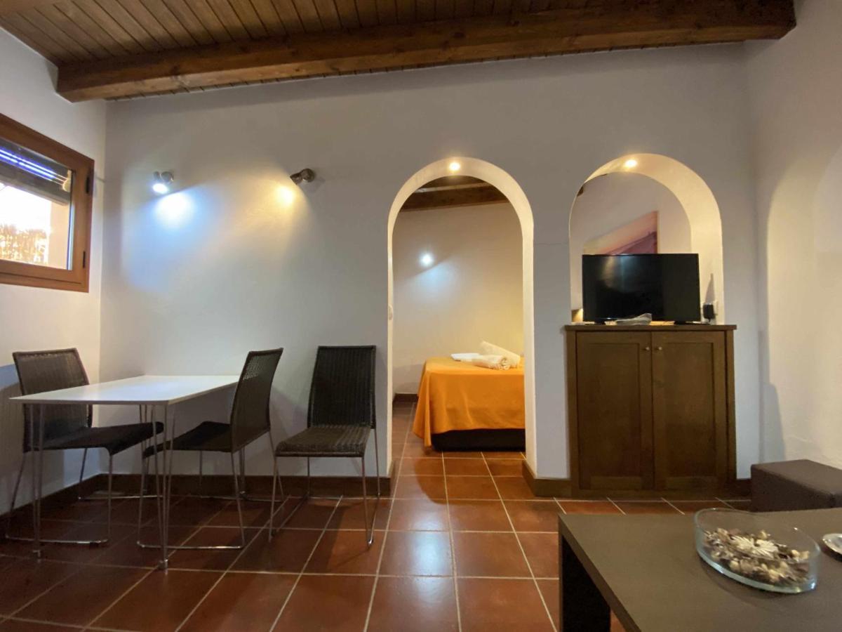Apartamento Estudio Con Jardincito Privado Barbacoa Y Piscina Compartida Parejas *