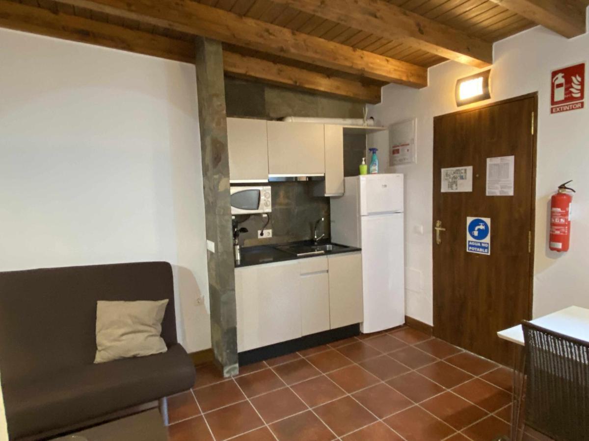 Estudio Con Jardincito Privado Barbacoa Y Piscina Compartida Parejas Apartamento *