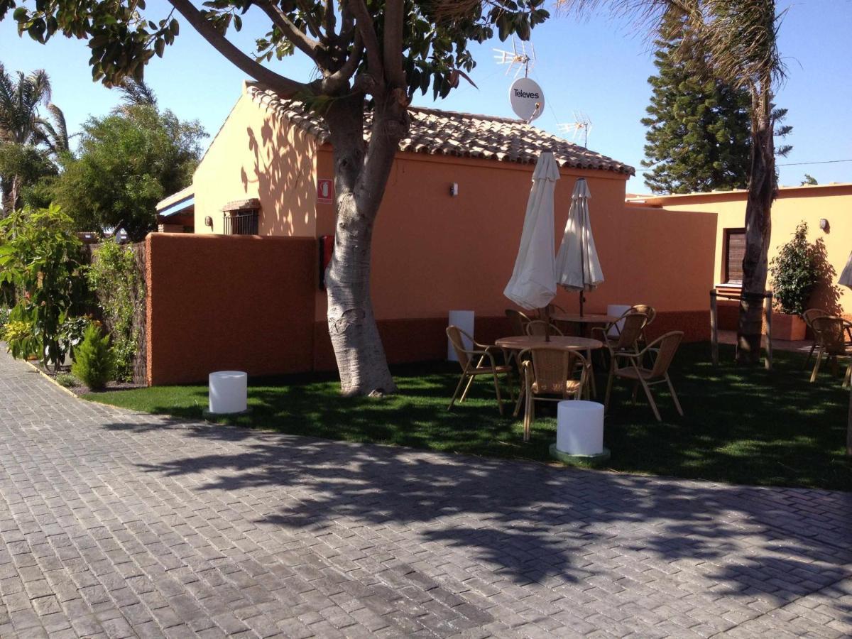 Casa Familiar Cerca De La Playa Con Piscina Compartida Habitación en casa particular *
