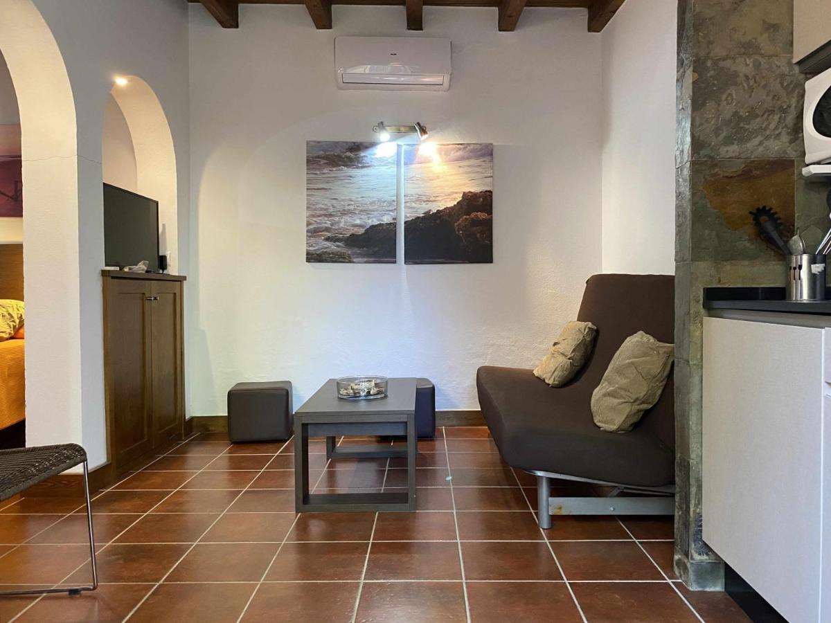 Apartamento Estudio Con Jardincito Privado Barbacoa Y Piscina Compartida Parejas