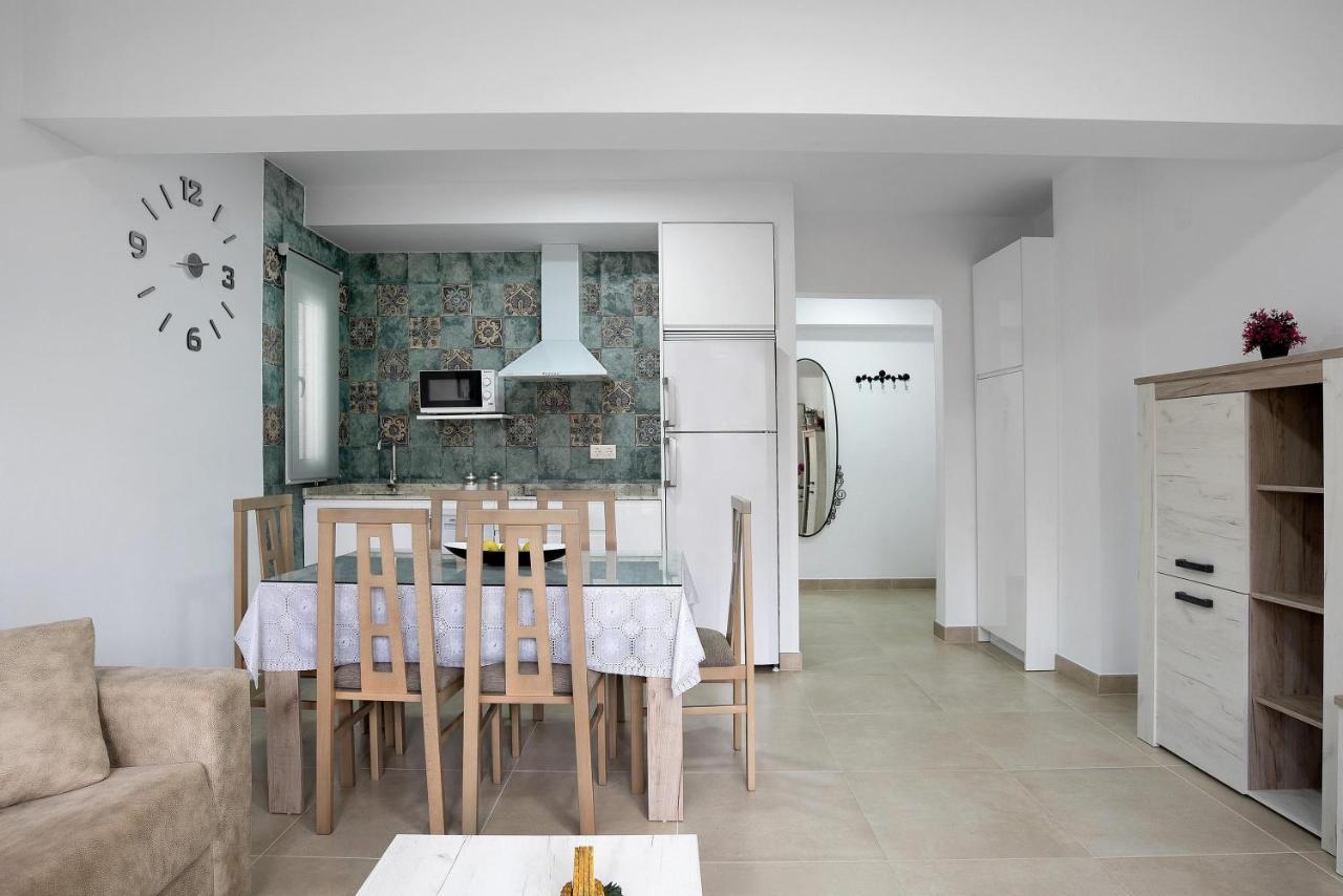 Apartment Atalaya *