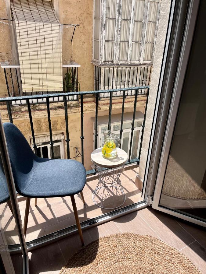 Gatu Premium Flamenca , Preferente Mayores De 25 Anos Y Familias