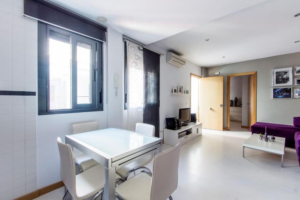 Con Garaje, Centrico Y Playa Apartment