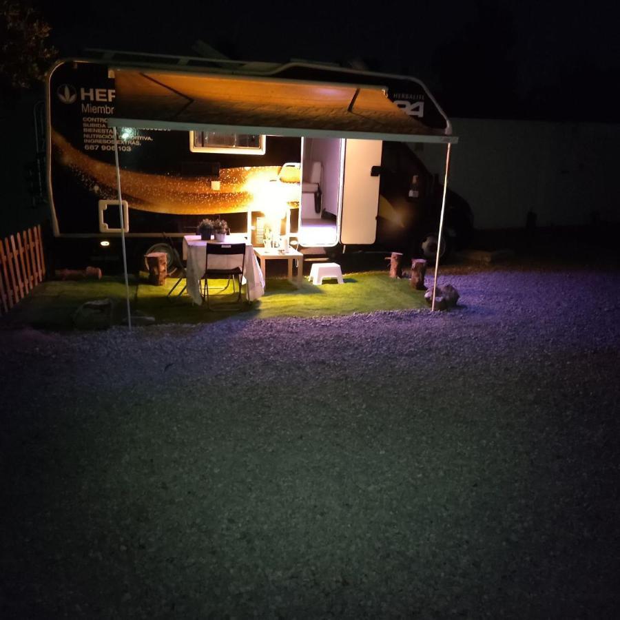 Autocaravana En El Centro De Bienestar Tfm * Cádiz