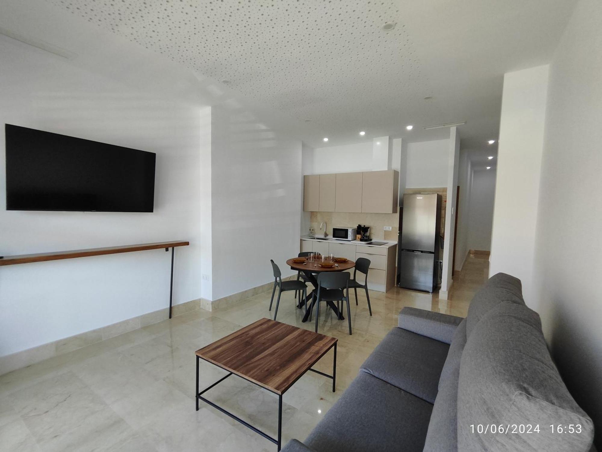 Luxury Playa Victoria Apartment *