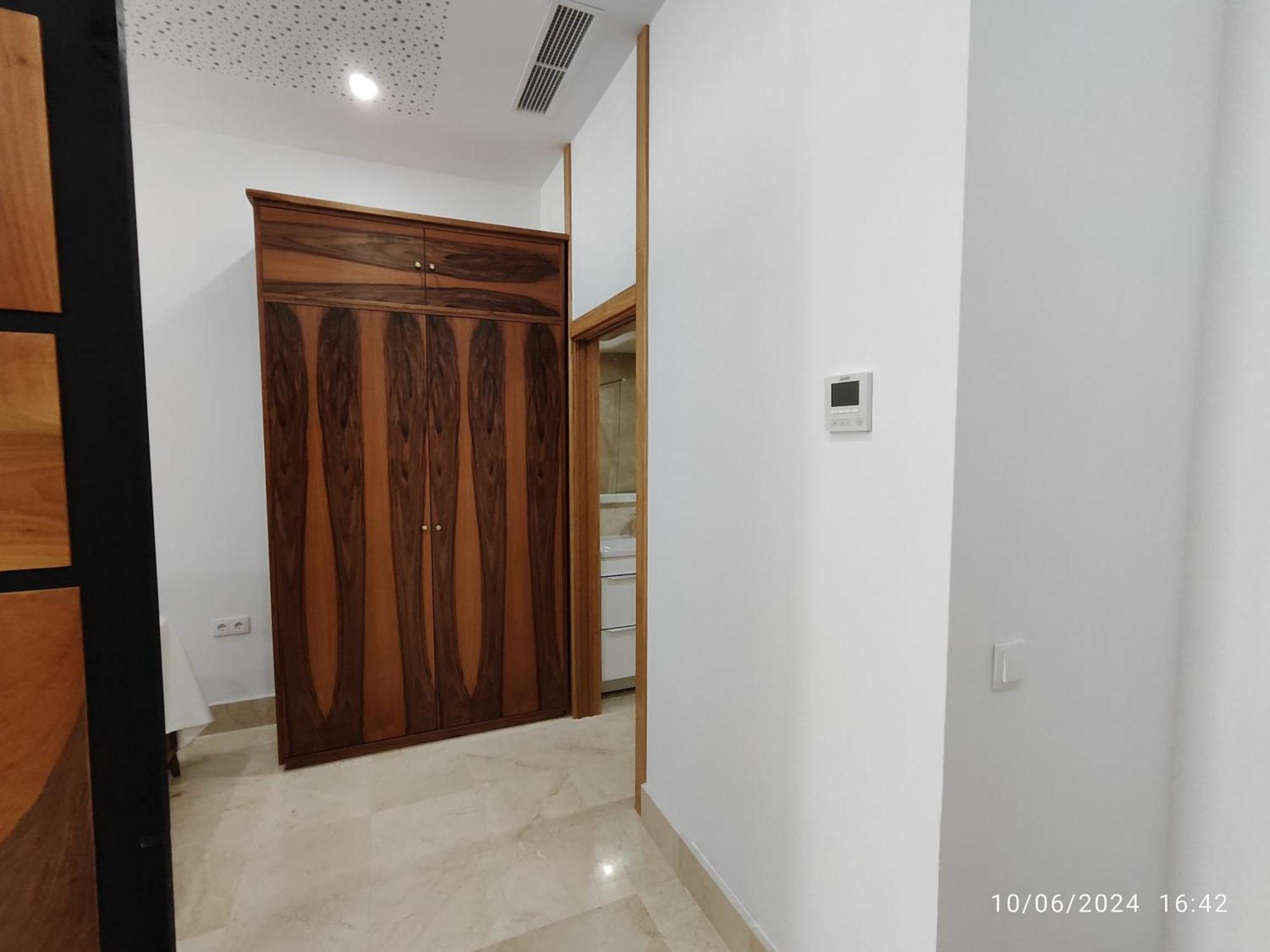 Luxury Playa Victoria Apartment
