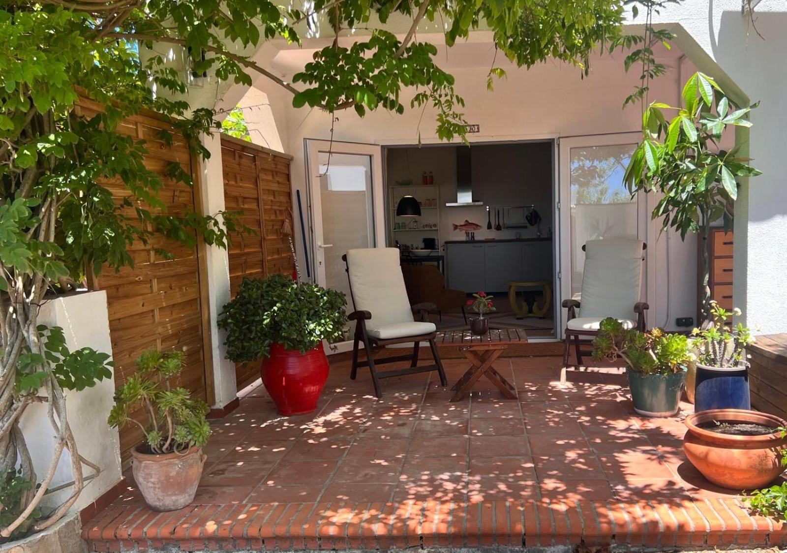 Apartamento Abajo Stijlvol Met Zwembad En Tuin *