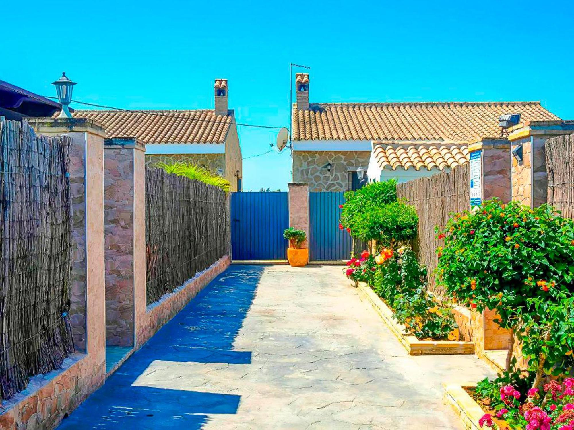 Con Piscina Compartida Y Jardin Privado * Cadiz