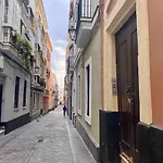 En el corazón de Cádiz Casa el Anticuario con wifi