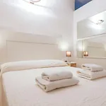 Un respiro en cádiz playa victoria 1 hab y salón con sofa cama