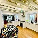 Apartamentos La Selva
