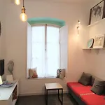 La Casita De Las Ventanas Verdes