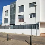Coqueto Aparamento Con Garaje En Conil