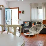Casa De Campo, Llena De Encanto Junto Al Mar