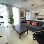 Lhome Cadiz