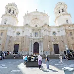 La Victoria Home Free Parking By Cadiz4Rentals
