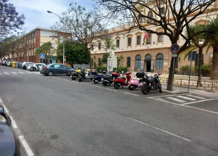 Paseo Maritimo De Cadiz