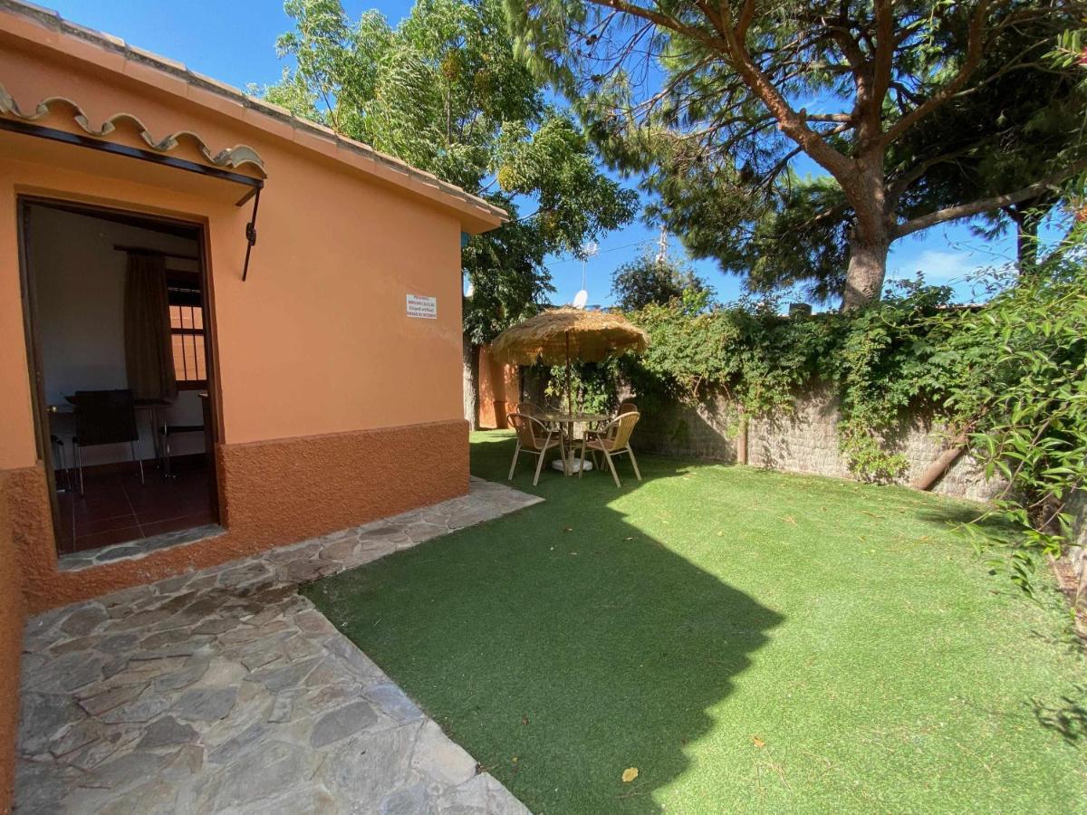 Сasa de vacaciones Casabungalow En Complejo Turístico Con Jardín Privado Y Piscina Compartida *