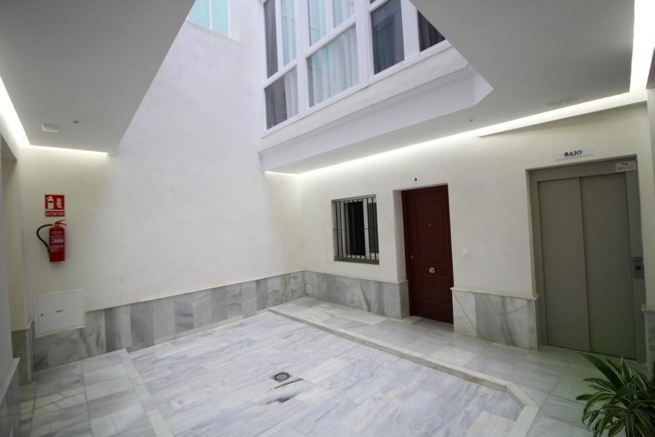 Atico De La Luz Apartment *