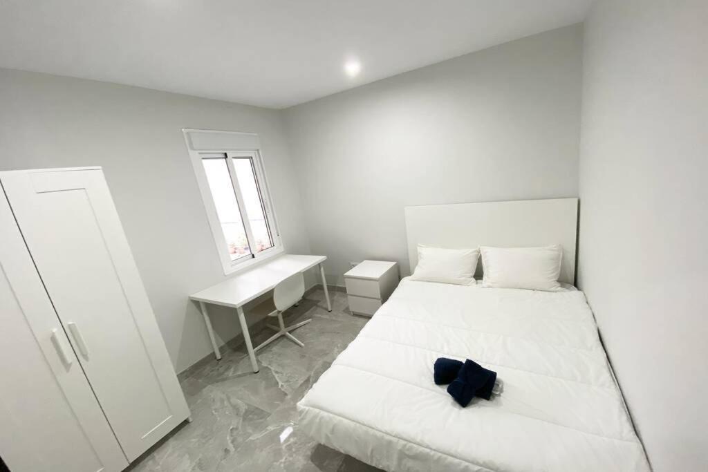 Apartamento Duque de Nájera (playa la Caleta)