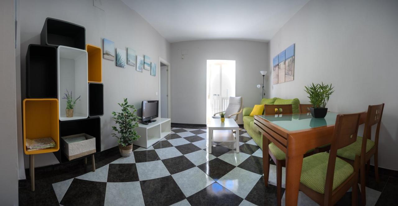 Caleta Basic Ha Apartamento *