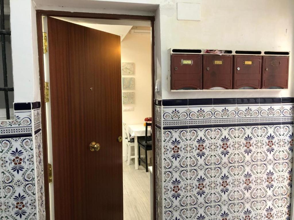Casa De Los Viajeros Pasquin * Cadiz