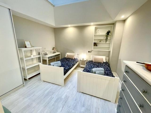 Apartment Gatu Premium Zuloaga Playa 100m2m, 2 Dormit, 2 Banos Y Aire Acc