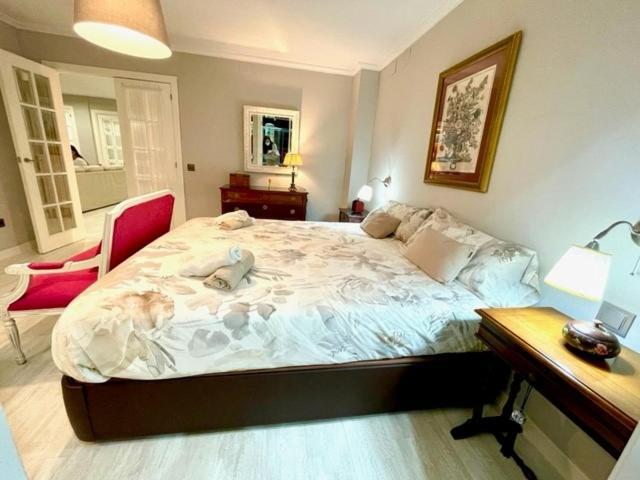 Apartment Gatu Premium Zuloaga Playa 100m2m, 2 Dormit, 2 Banos Y Aire Acc