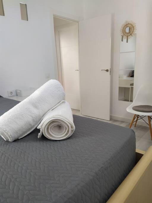 Apartamento Espectacular Piso En La Misma Plaza Del Mentidero. *