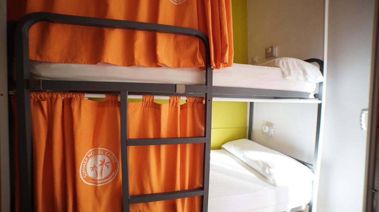 Summer Hostal