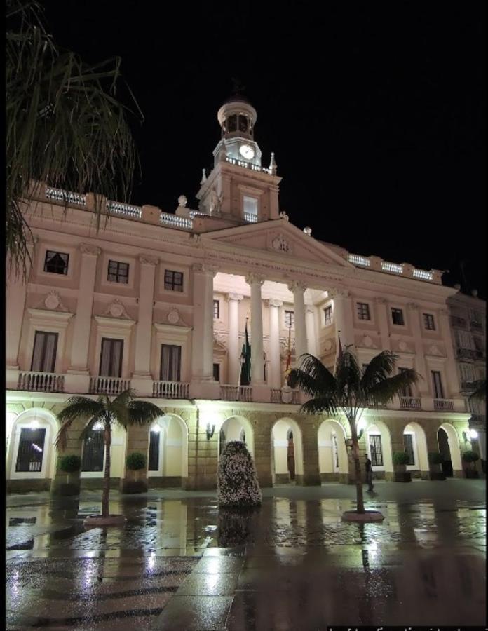Little Sopranis * Cadiz