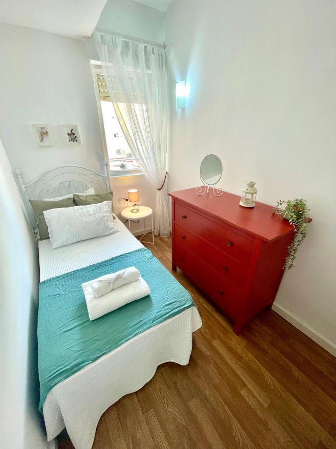 Gatu Esperanza, Junto Playa Victoria Apartamento