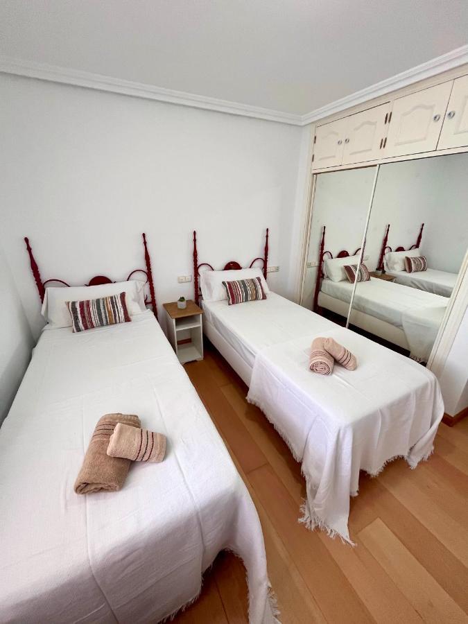 Gatu Premium Turquesa Playa Y Parking Apartment