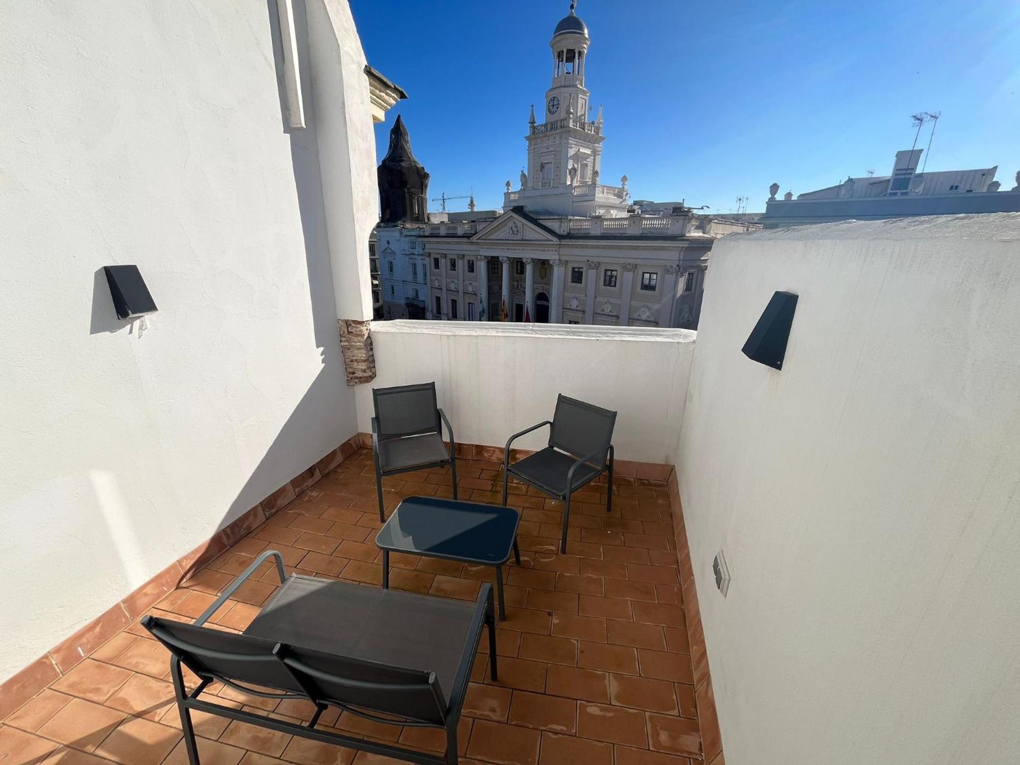 Penthouse La Plaza En Centro Grupo Ac Gestion * Cadiz