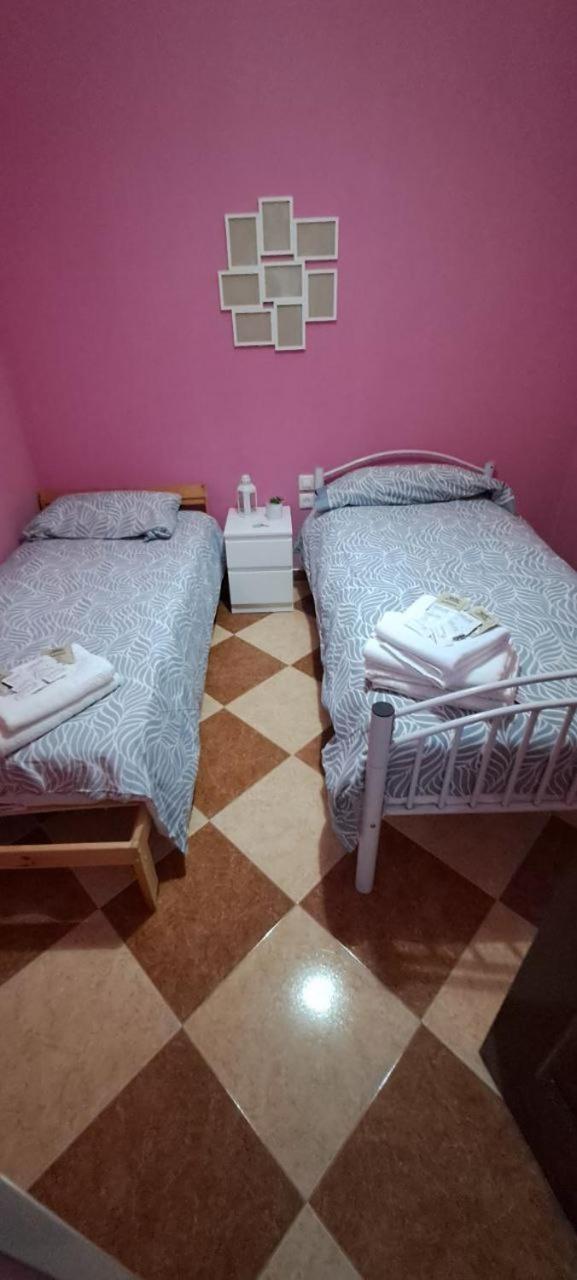 Homestay Patio Andalusi Junto A La Vina *