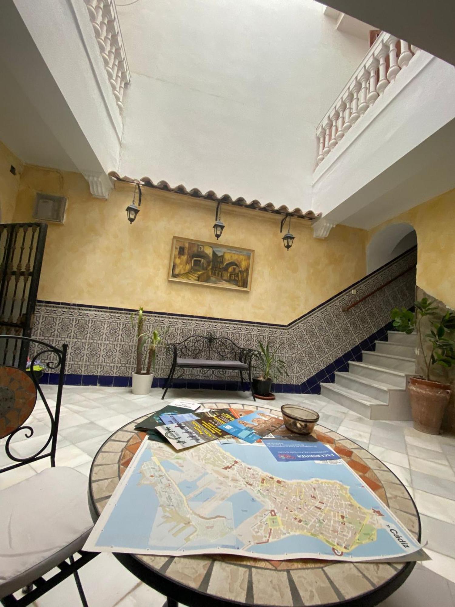 Homestay Patio Andalusi Junto A La Vina *
