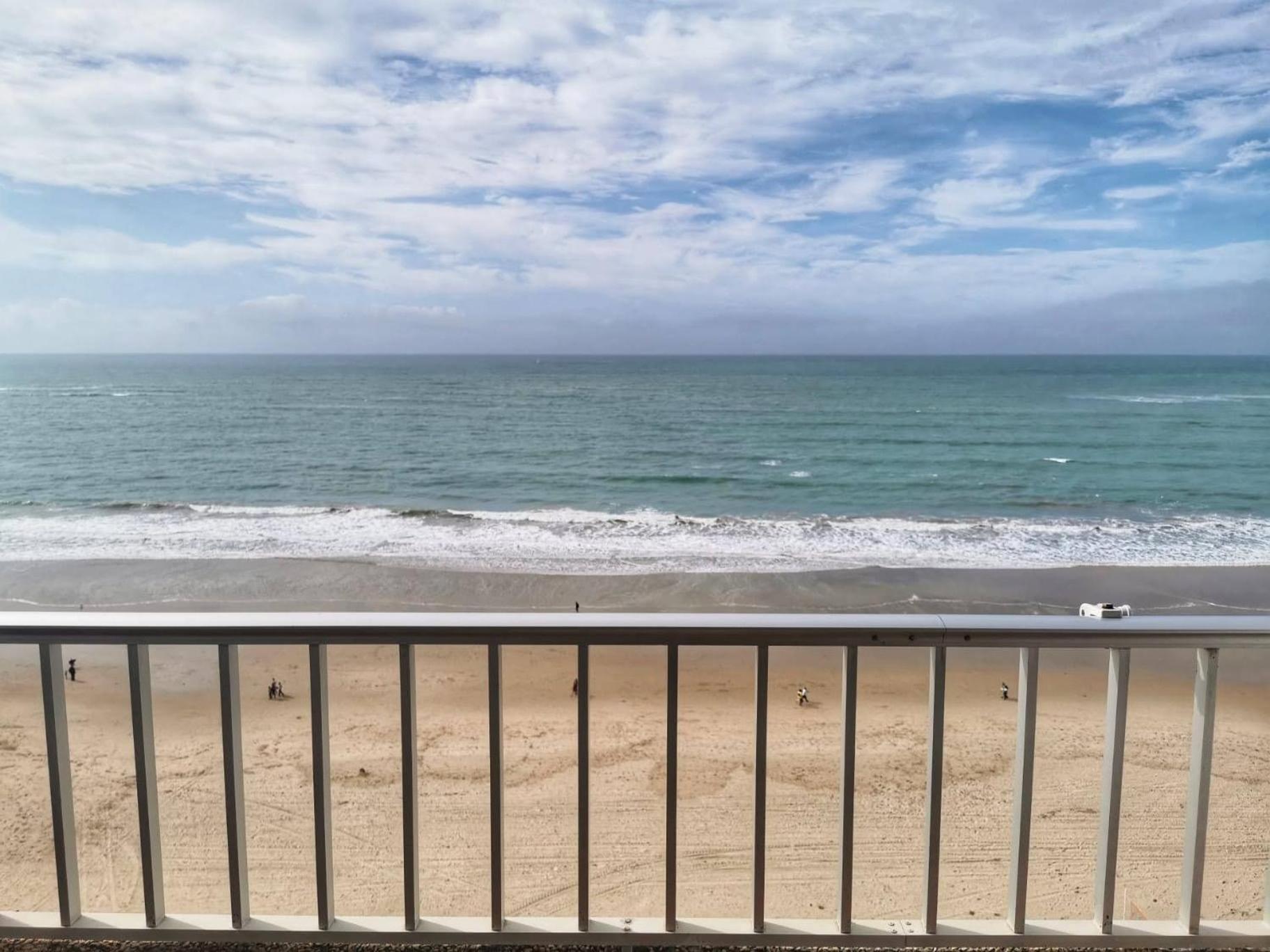 Primera Linea De Playa Apartamento *