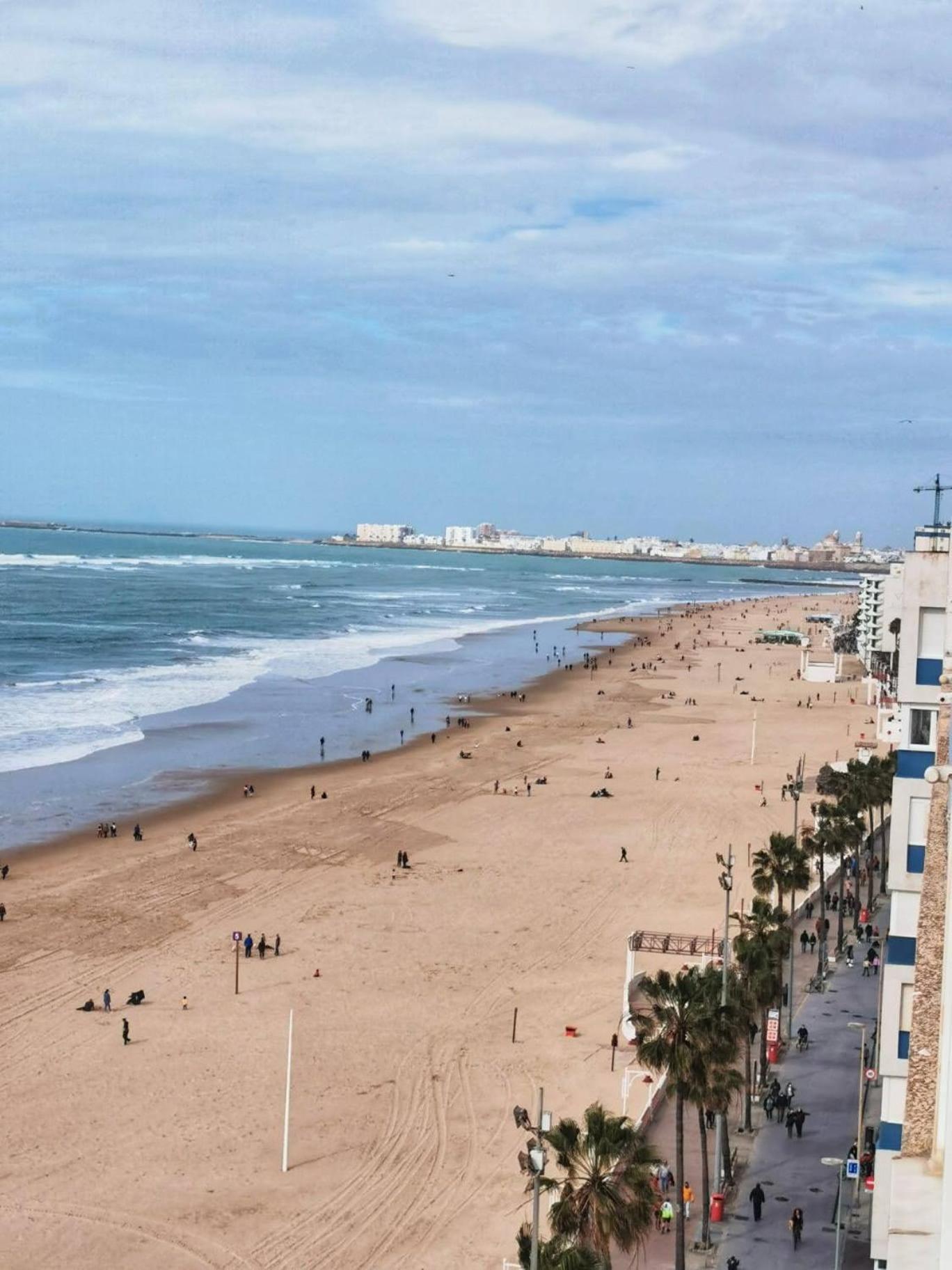 Primera Linea De Playa Apartamento Cádiz