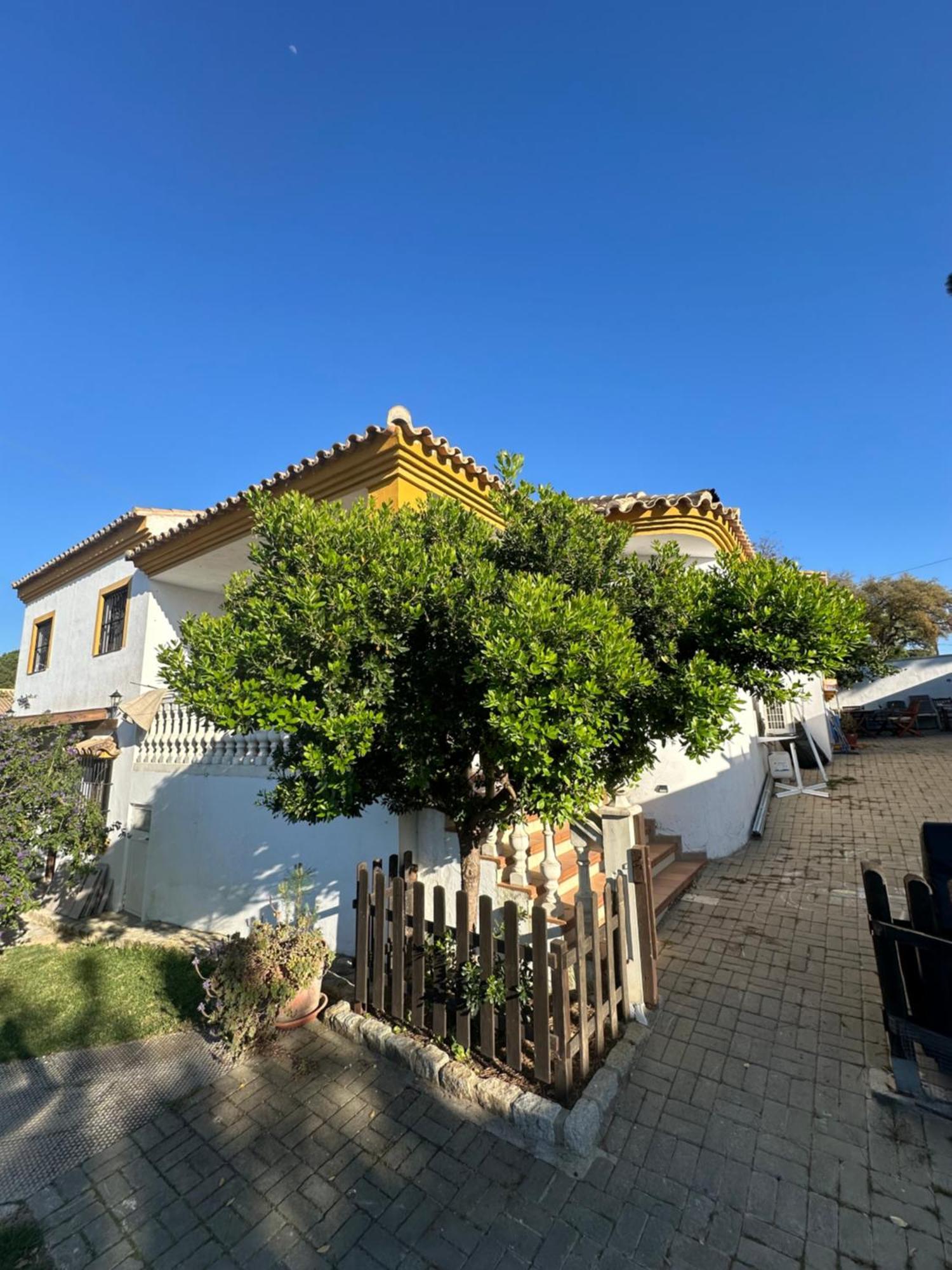 Paraiso De La Luz 7 Bedrooms, Swimming Pool & 4 Bathrooms Villa Cádiz