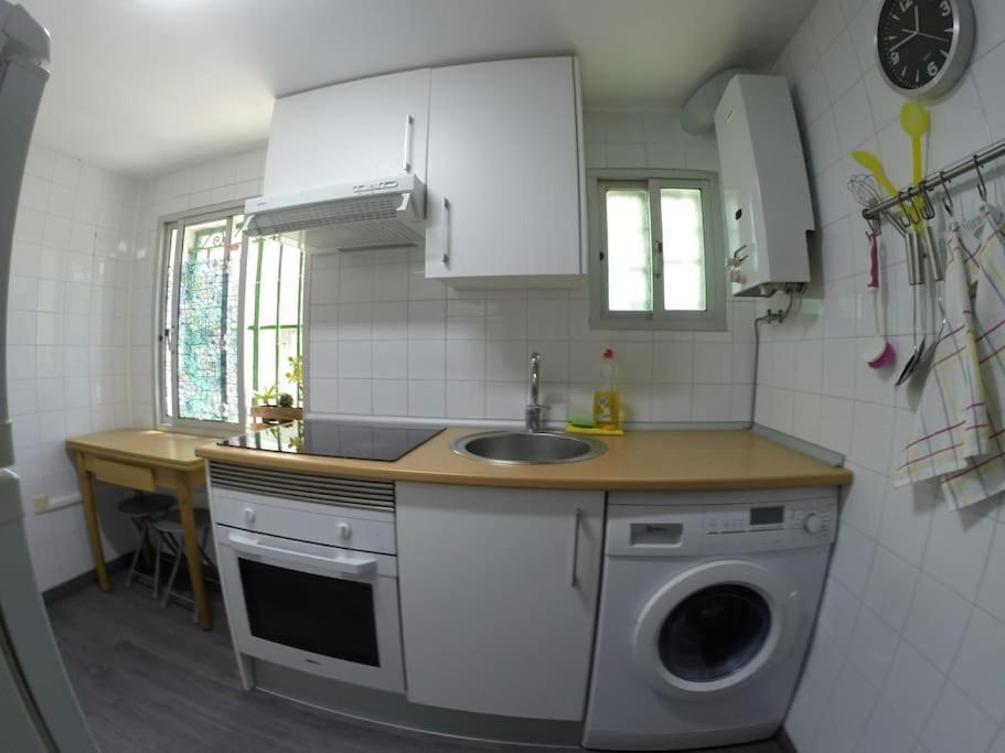 Apartment A 5 Min De La Playa Victoria Y Del Htal Pta Mar