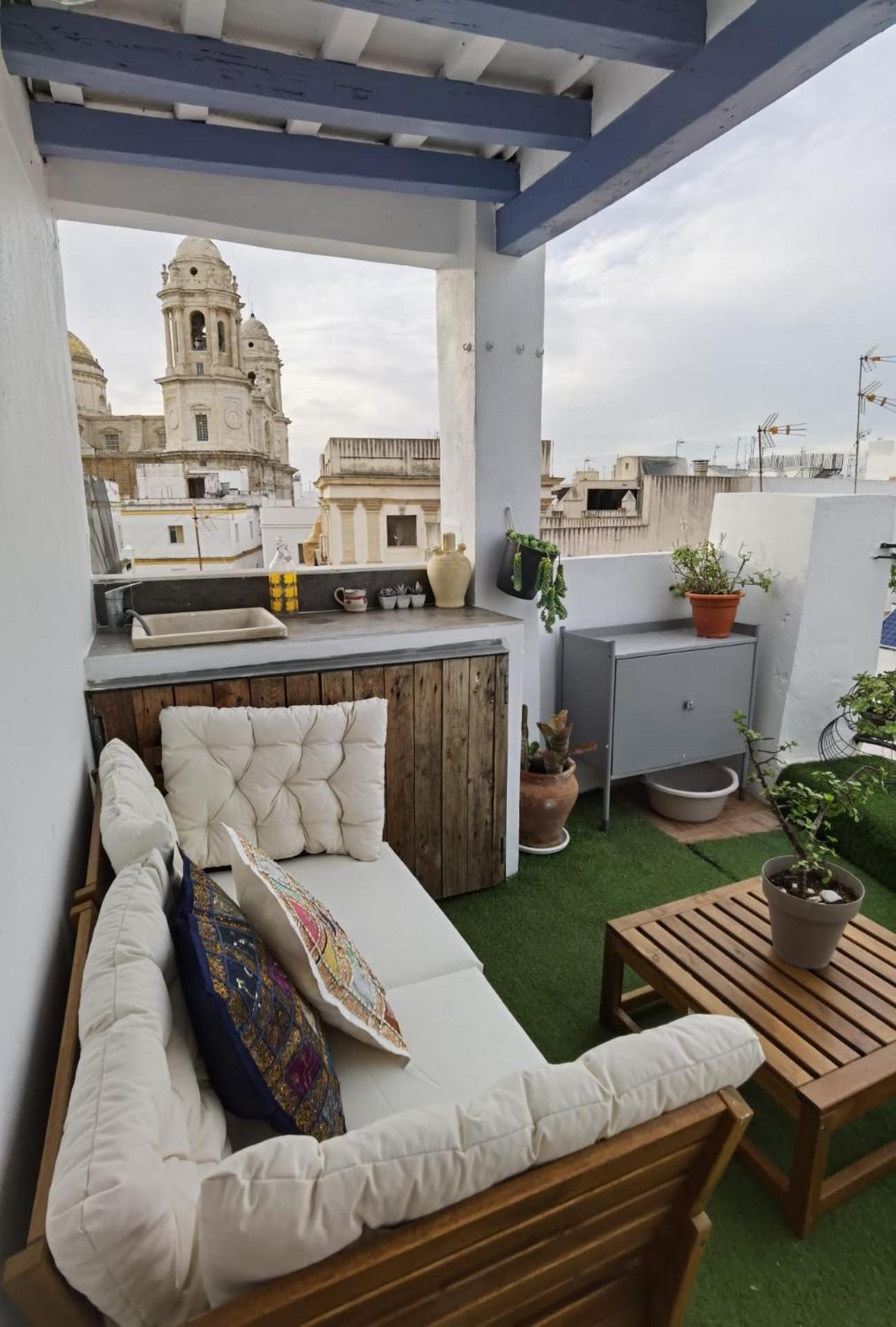 La Casa Vertical Holiday home