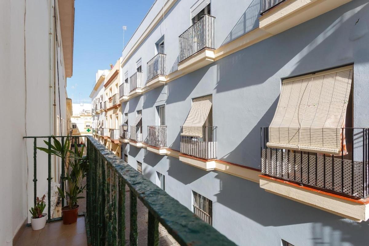 Precioso Piso En Playa Caleta Apartamento