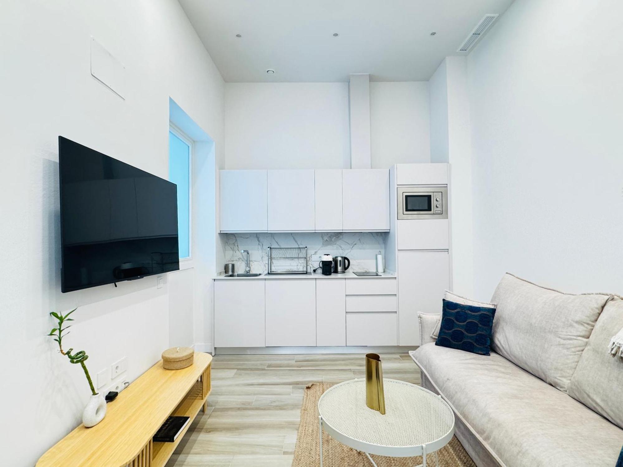 Qe Apartment *